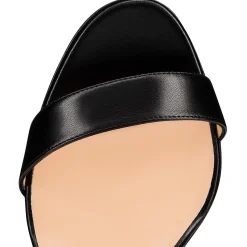 Christian Louboutin Loubi Queen